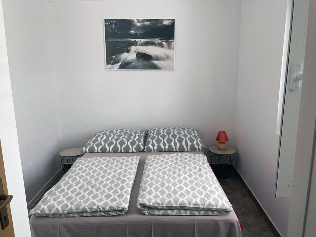 Apartment Anic Karlobag Dış mekan fotoğraf